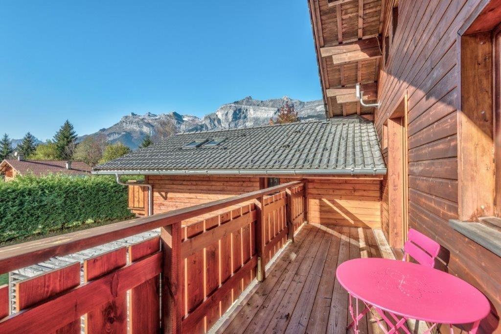 Appartement Avec Jacuzzi Dans Chalet Prive, Grande Terrasse, Parking Gratuit レ・ズッシュ エクステリア 写真