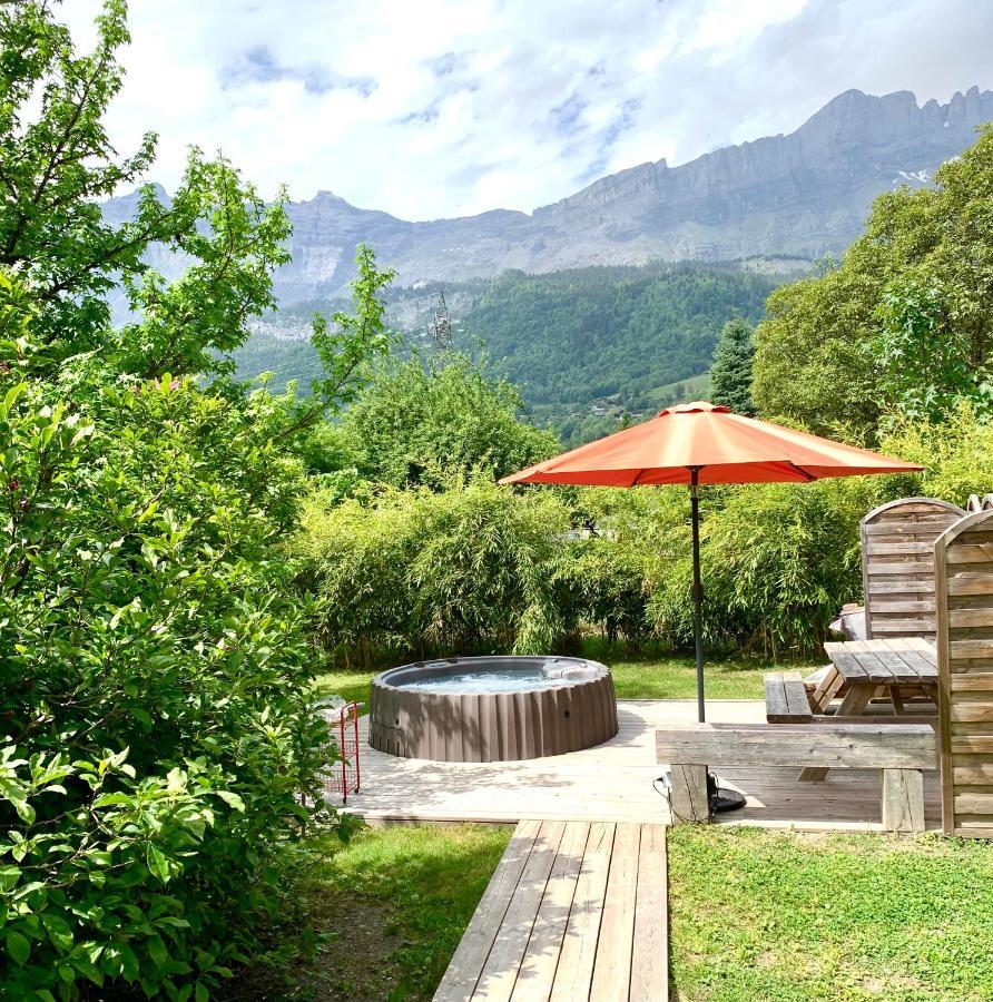 Appartement Avec Jacuzzi Dans Chalet Prive, Grande Terrasse, Parking Gratuit レ・ズッシュ エクステリア 写真